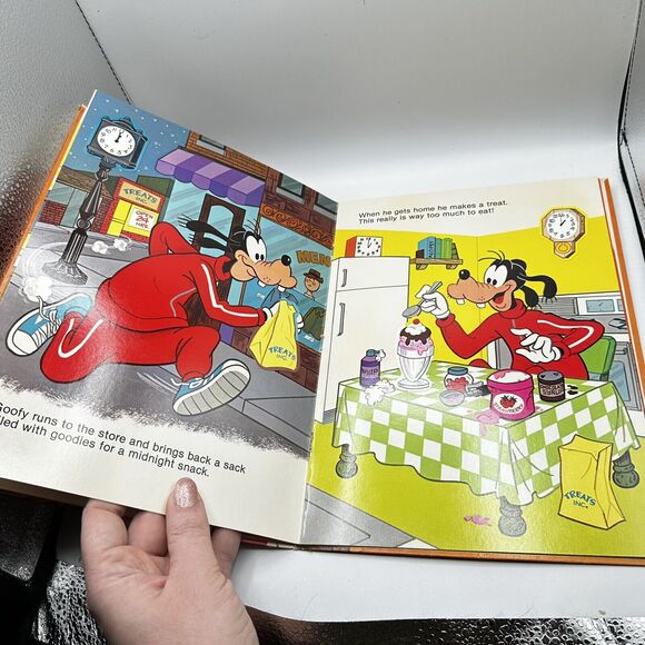 Vintage Put and Play 80s Walt Disney Goofy's Sleepless Night Paperback book - Picture 8 of 8
